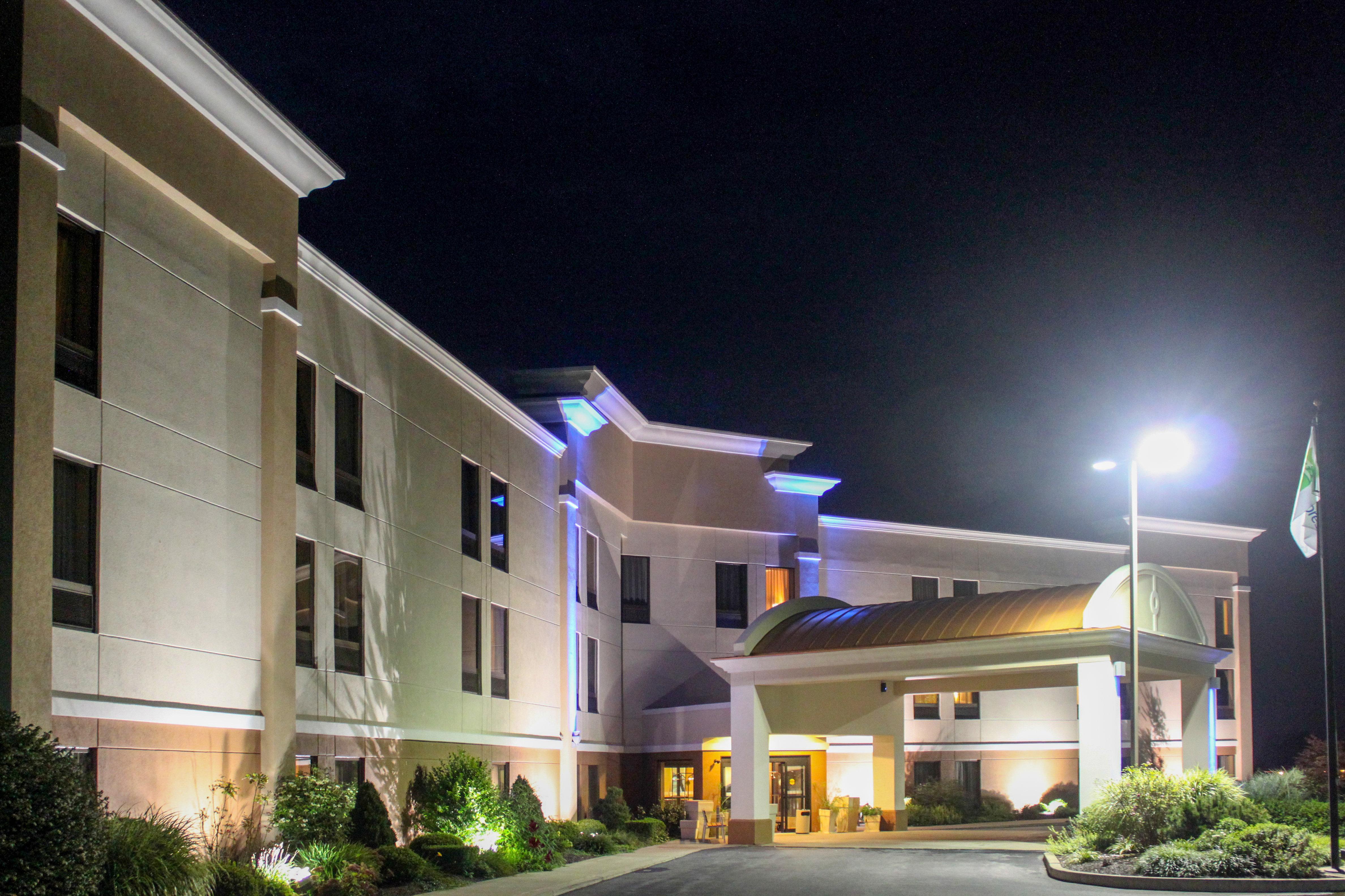 Holiday Inn Express Lewisburg - New Columbia, An Ihg Hotel Extérieur photo