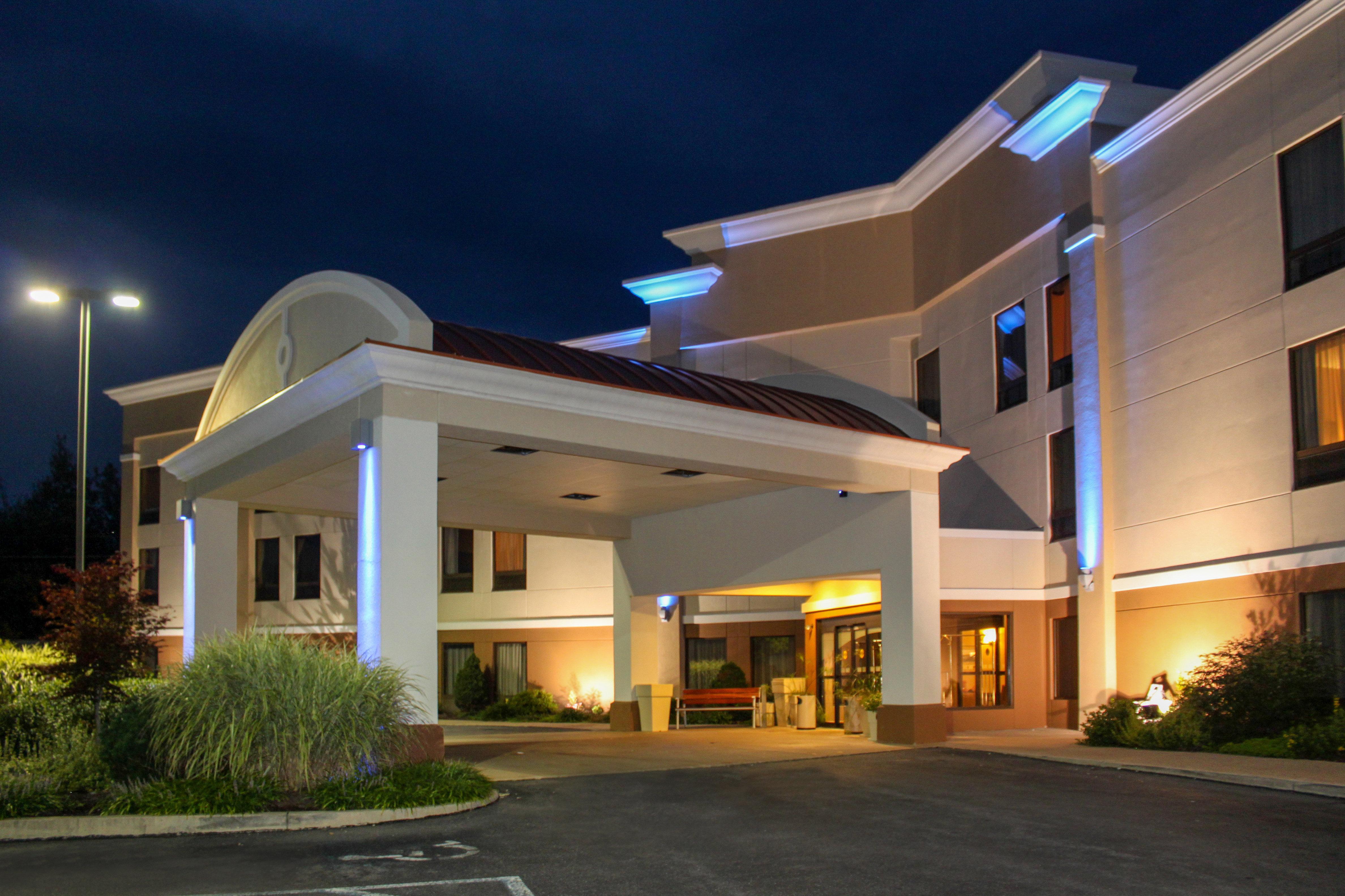 Holiday Inn Express Lewisburg - New Columbia, An Ihg Hotel Extérieur photo