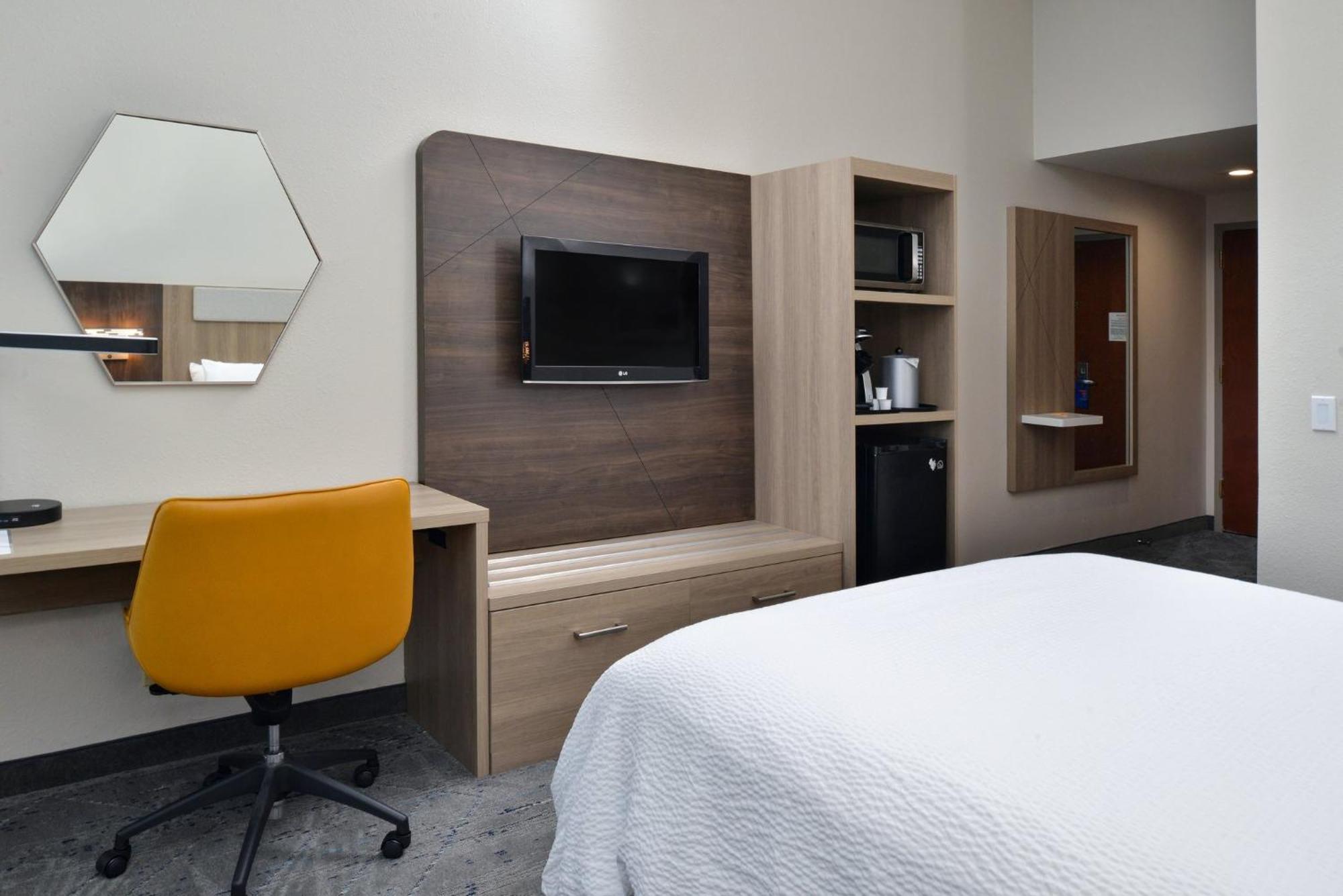 Holiday Inn Express Lewisburg - New Columbia, An Ihg Hotel Extérieur photo