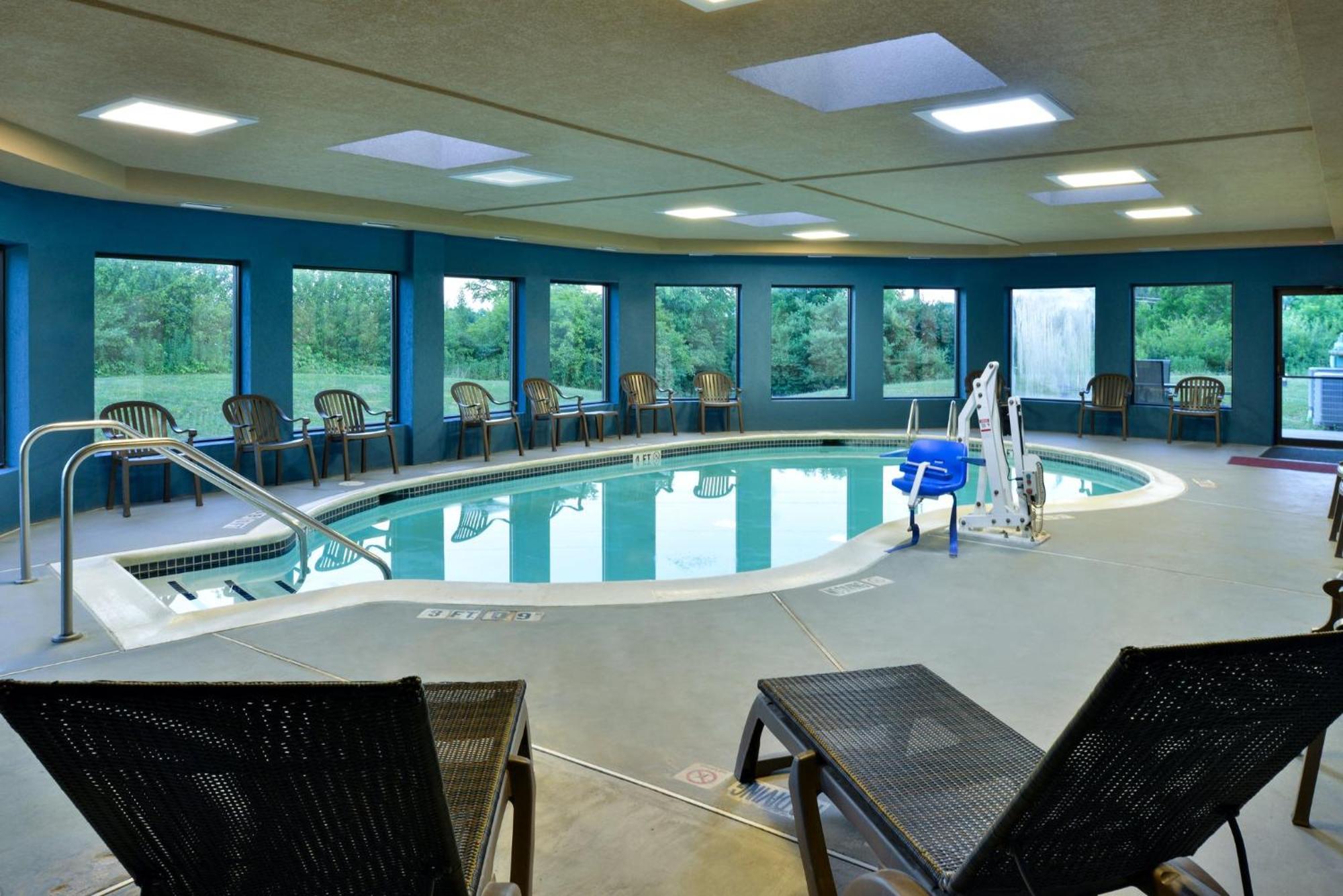 Holiday Inn Express Lewisburg - New Columbia By Ihg Extérieur photo