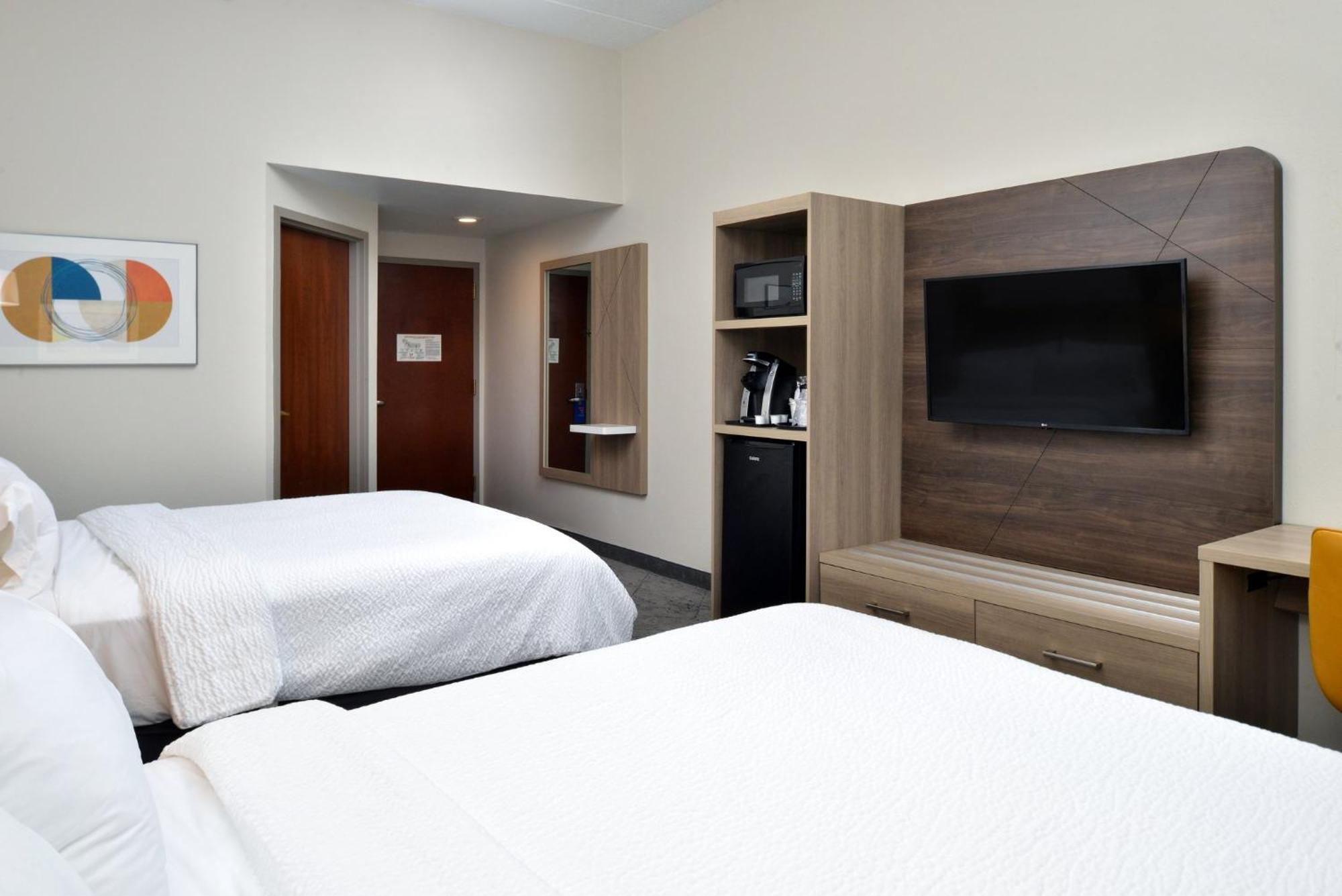 Holiday Inn Express Lewisburg - New Columbia, An Ihg Hotel Extérieur photo