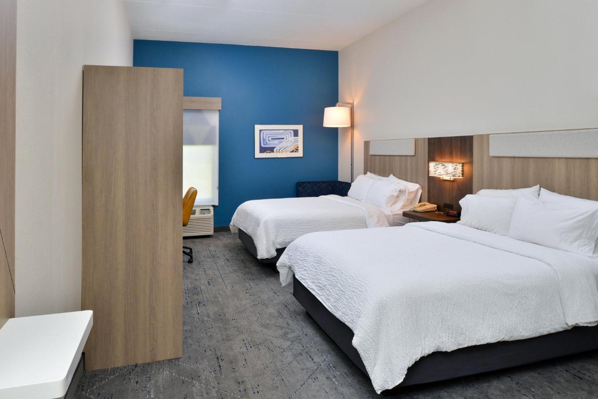 Holiday Inn Express Lewisburg - New Columbia, An Ihg Hotel Extérieur photo