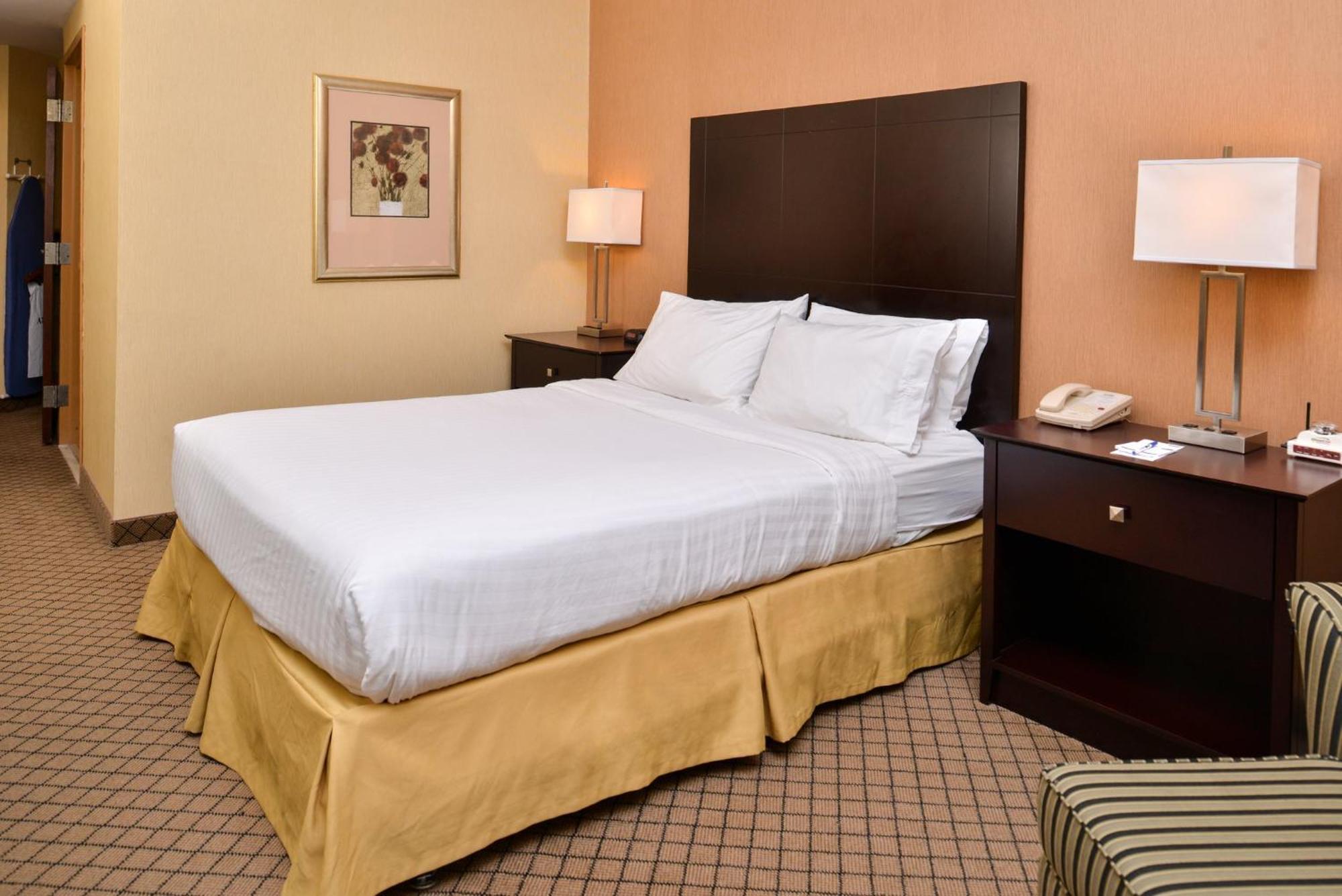 Holiday Inn Express Lewisburg - New Columbia, An Ihg Hotel Extérieur photo